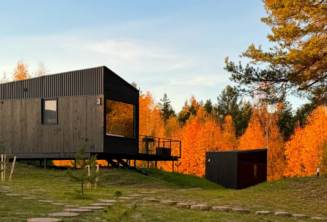 NOMAD HOUSES