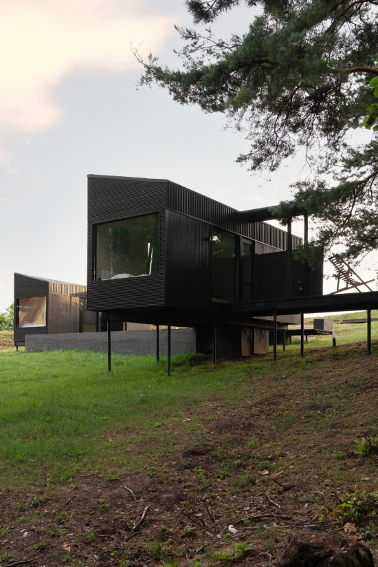 NOMAD HOUSES 