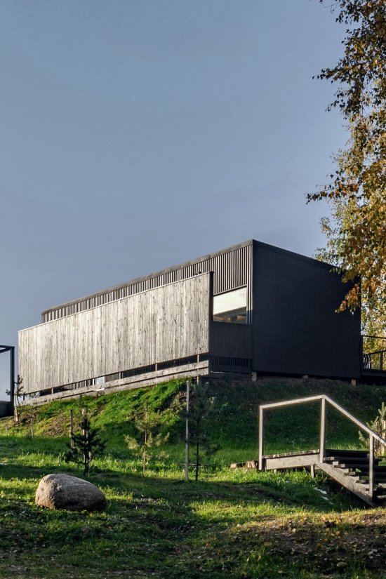 NOMAD HOUSES 